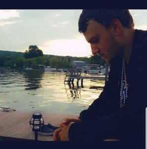 Meet your Posher, Jonathan